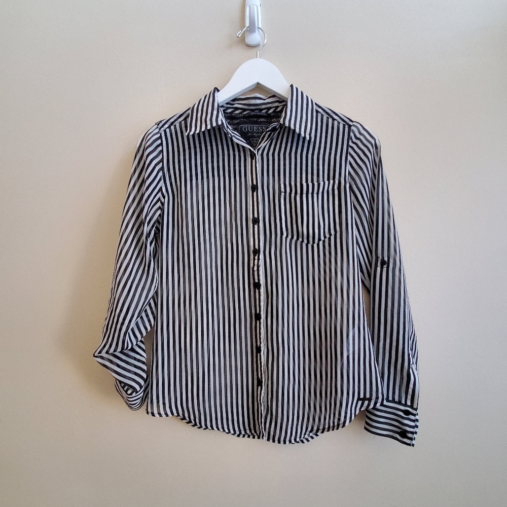 GUESS XS Black stripe shirt, flowy and lace back detail XS